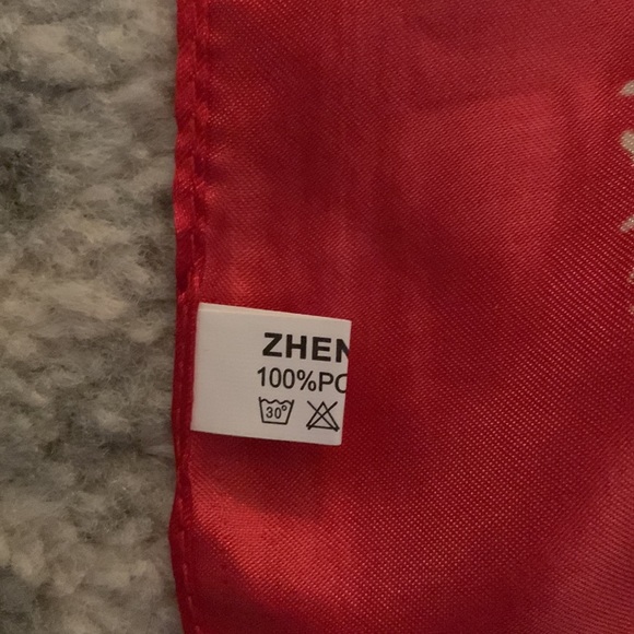 Gorgeous LADIES SCARF. 36” square.  Chinese (?) symbol.  RED AND WHITE - Picture 2 of 3